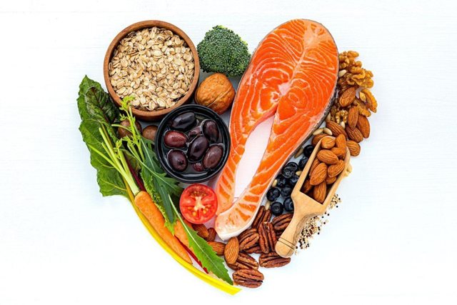 9 nhóm thực phẩm lành mạnh giúp ngăn ngừa bệnh tim và đột quỵ